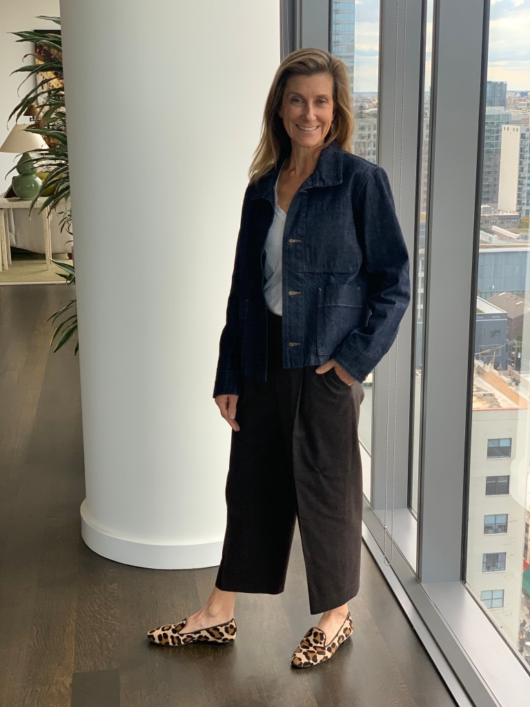 Boyfriend jacket, chocolate brown and loafers